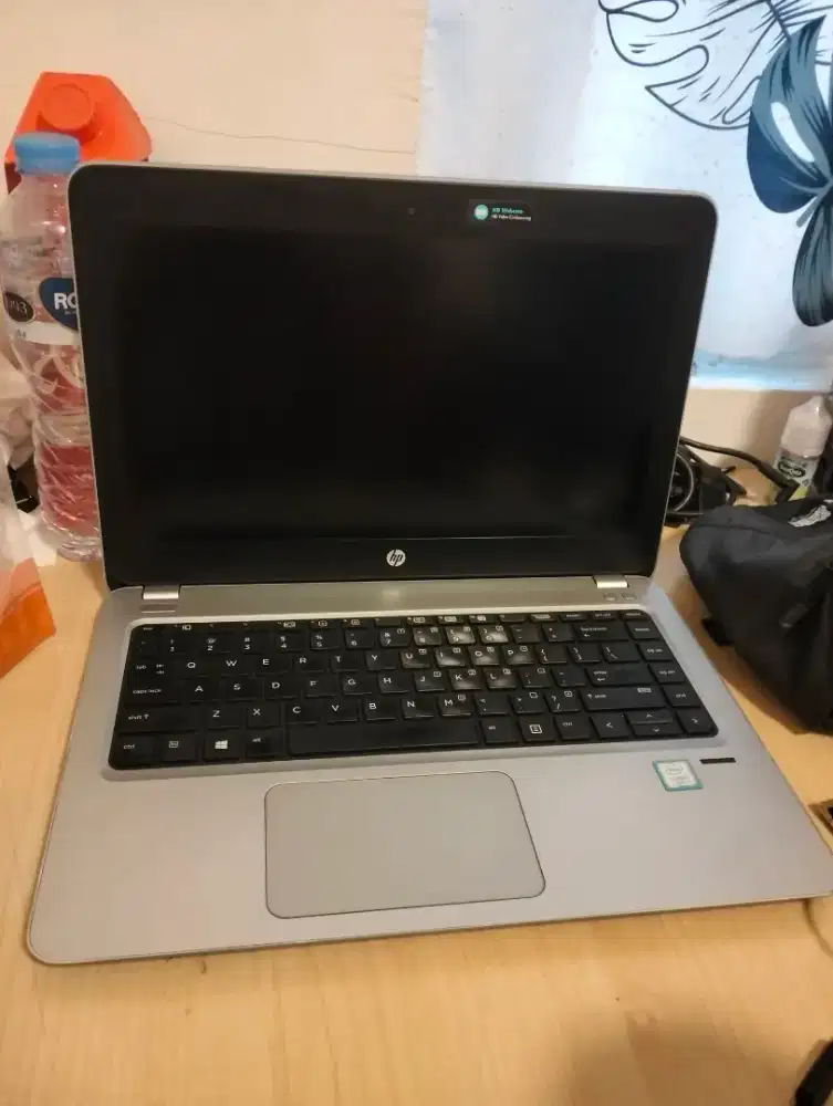 Laptop HP slim elegan