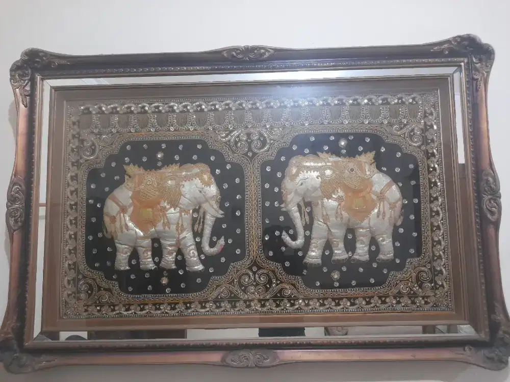 Lukisan gajah asli thailand