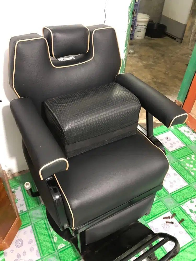 Kursi pangkas lengkap