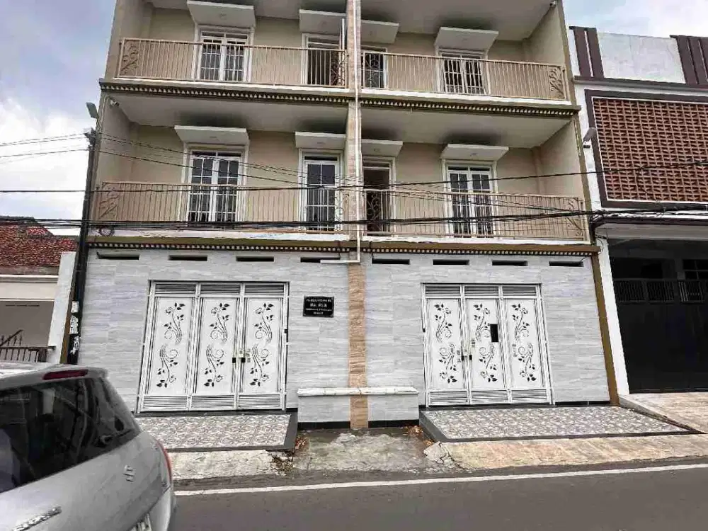 Di jual kost full penghuni di sigura gura