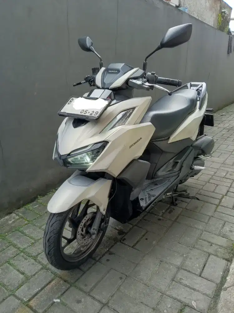 Vario 160 CBS 2024 Mesin halus no ngebul (NETT)