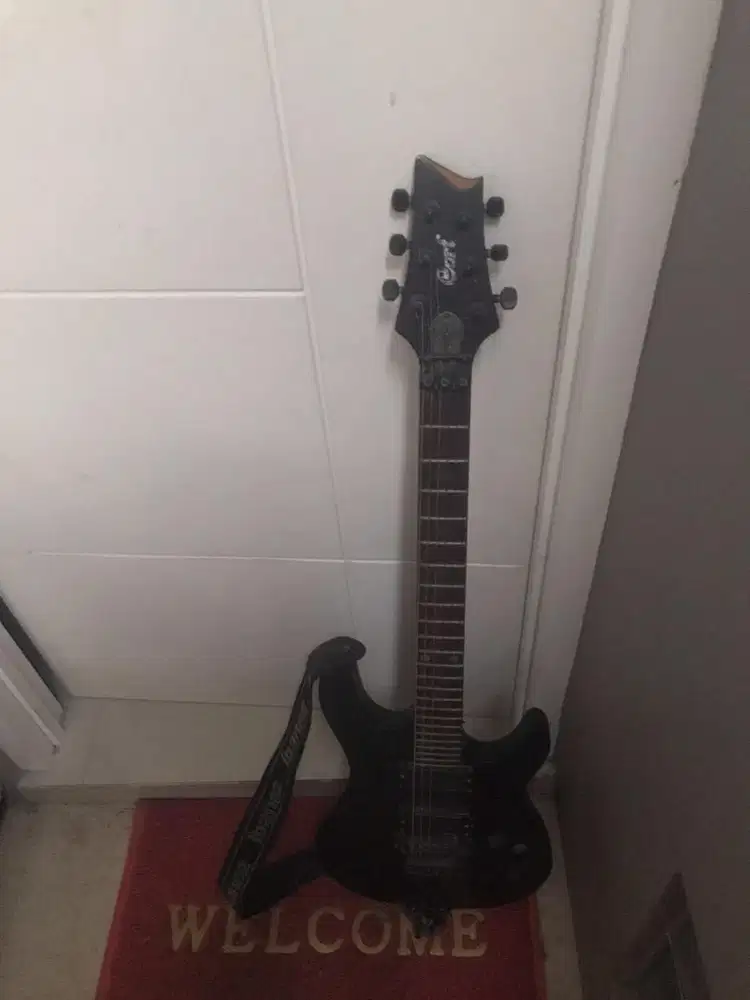 CZE ALL 50 JUTA GITAR LISTRIK ELEKTRIK AKUSTIK AMPLI JEK SOUND TAS DLL