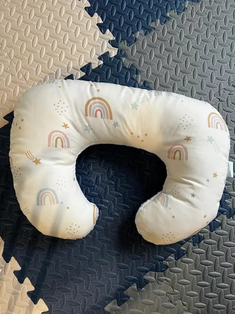 Nursing Pillow - Bantal Menyusui