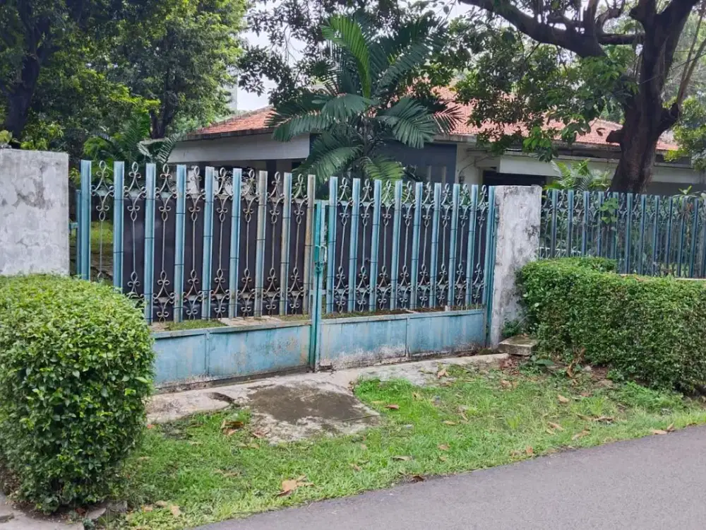 Rumah Luas Dekat Tb Simatupang