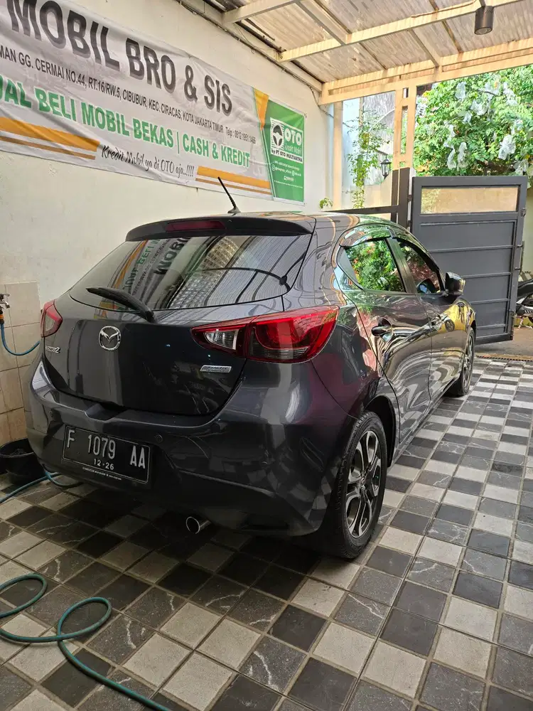 Mazda 2 R Sky Active AT Matic 2016 Tangan Pertama dari Baru