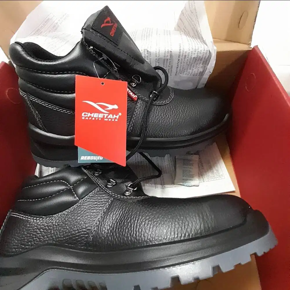 sepatu safety cheetah