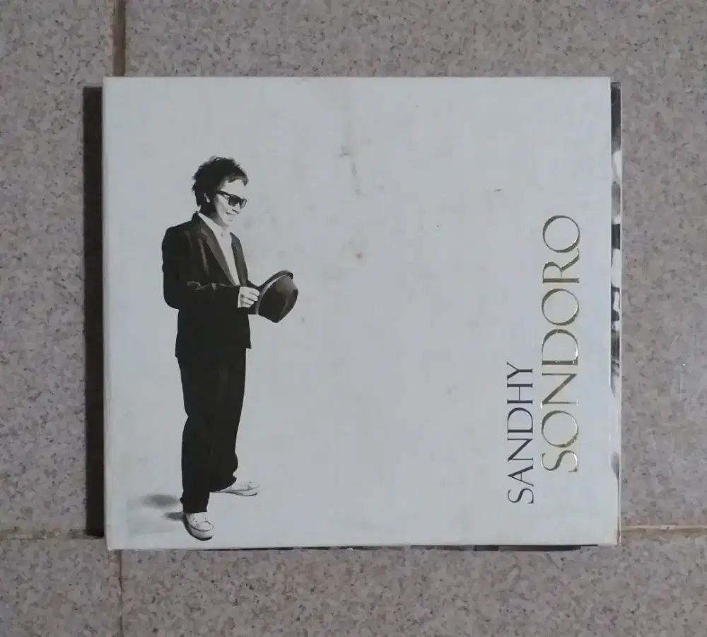 Cd Sandhy Sondoro.