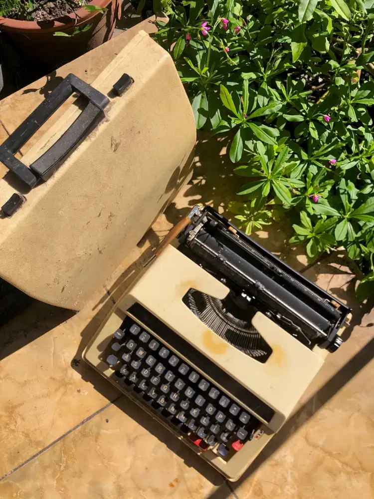 Mesin Tik DAITO Jepang – Normal – Lengkap Box