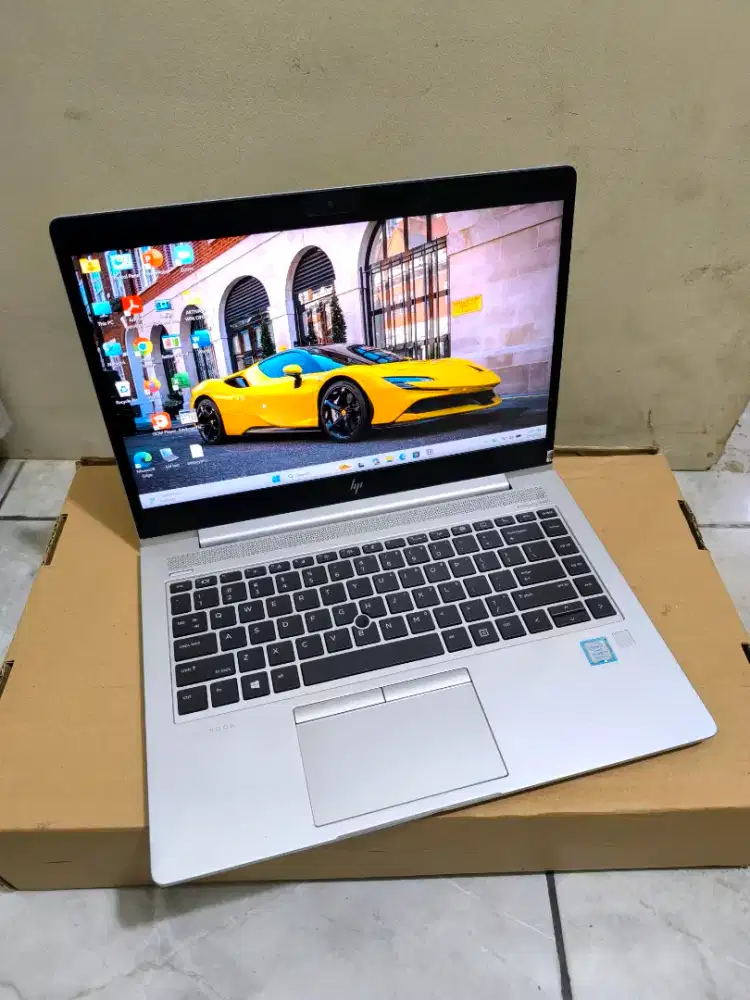 Hp Elitebook 840 G5 Versi Dual Graphics
Core I7-8550u Ram 8 Ssd 256