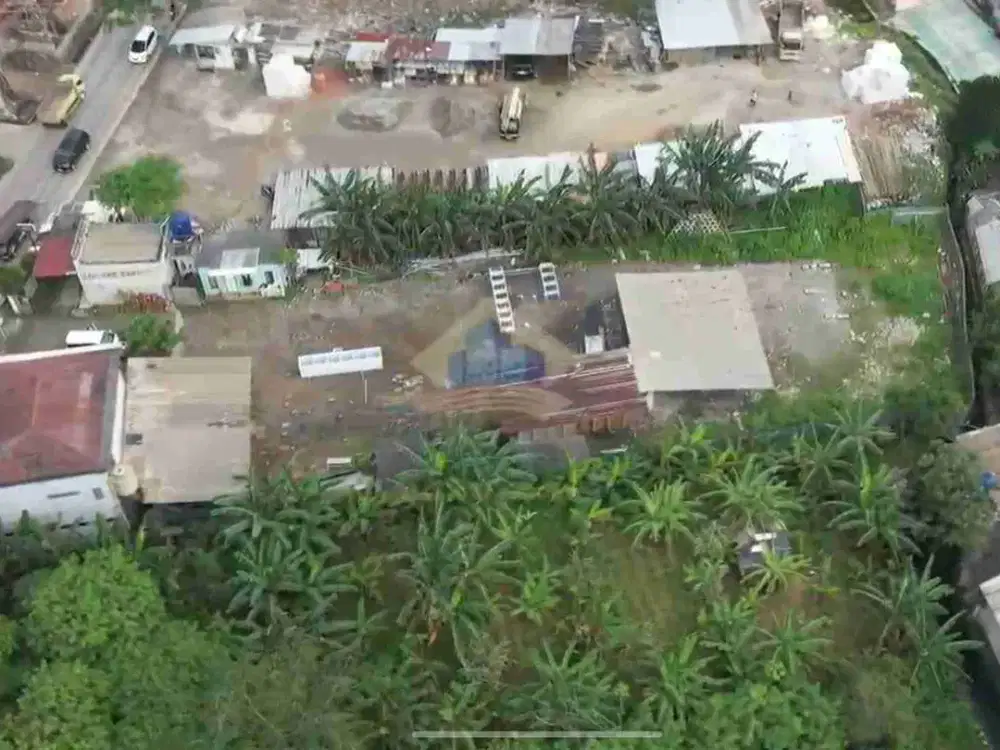 DISEWAKAN TANAH DAN BANGUNAN DISAMPING TOL LEGOK - TANGERANG