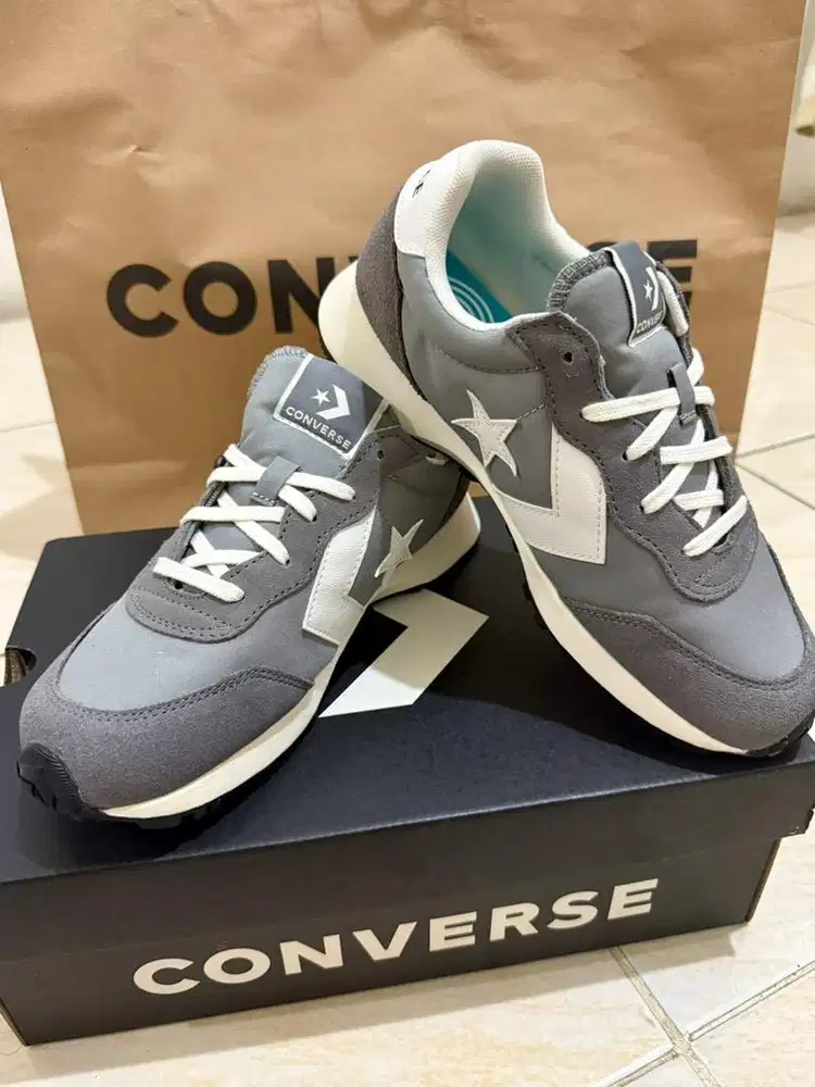 Converse omega trainer