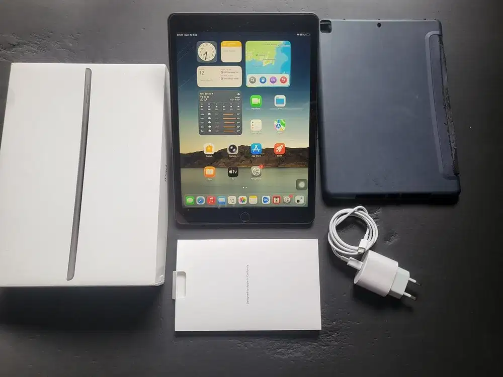 Ipad gen 8 32gb inter wifi only fulset normal ios26