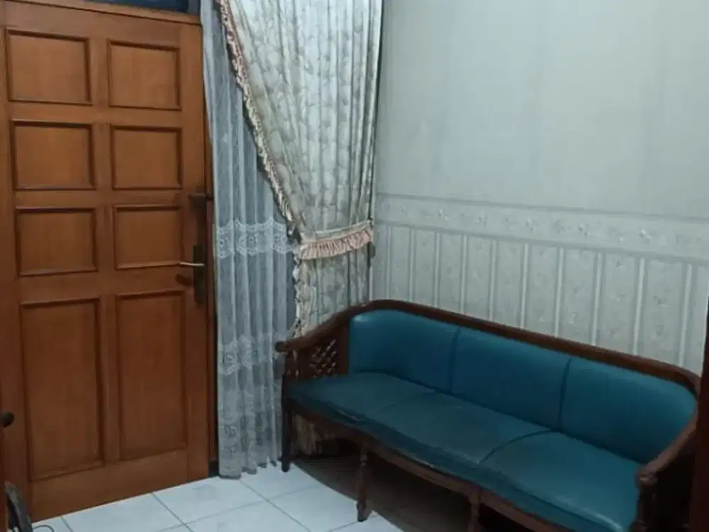 Dijual Rumah Siap Huni Nyaman Terawat Lokasi di Singgasana Pradana Bandung