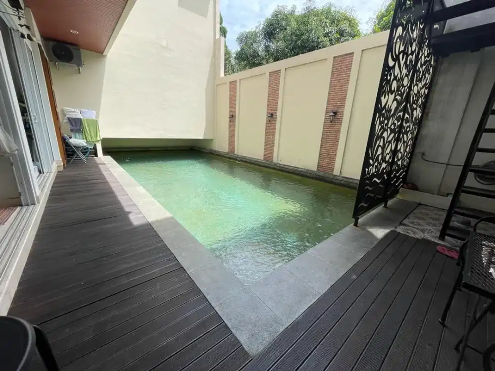 Rumah Mewah ada Swimming Pool di Sektor 9 Bintaro pr 10624