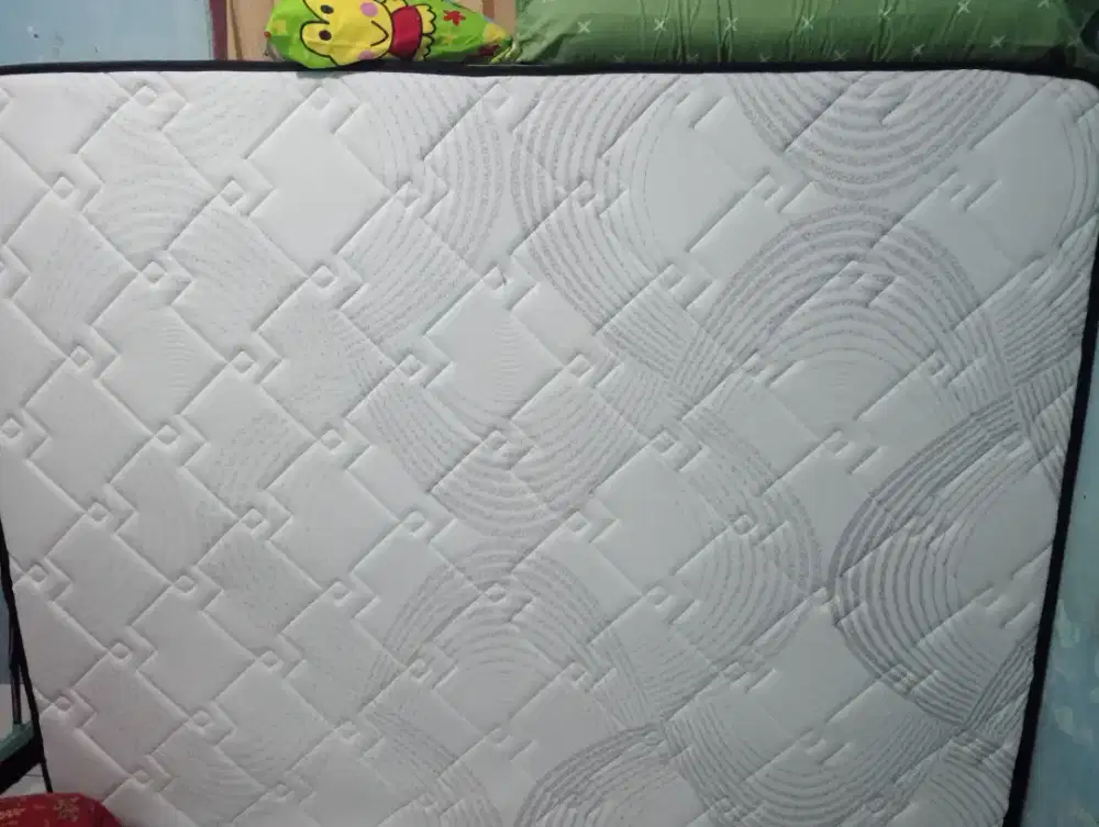 Kasur Serenity Supers Star UK 160x200 pemakaian baru 2hari