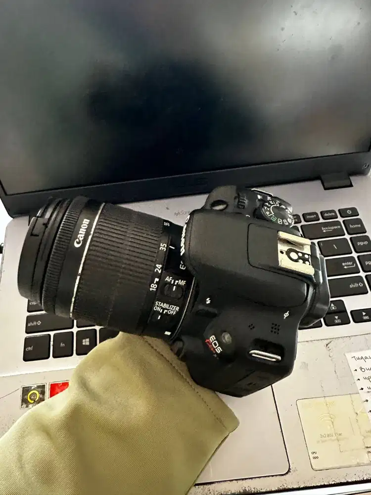 KAMERA CANON KISS X7 + KIT KODE ICK 1044