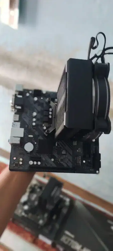 Paket Motherboard + Processor Intel i5 9400f + Fan CPU CoolerMaster