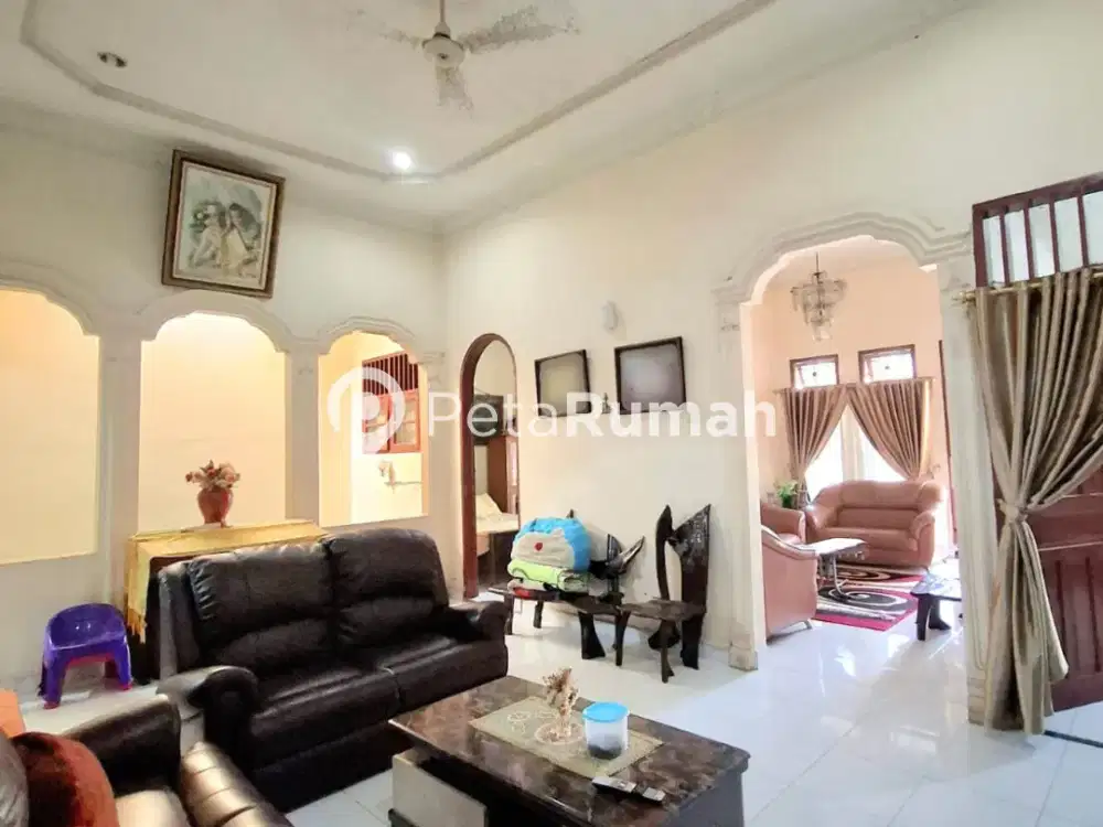 DIJUAL RUMAH JALAN PRAJURIT - DAERAH KRAKATAU