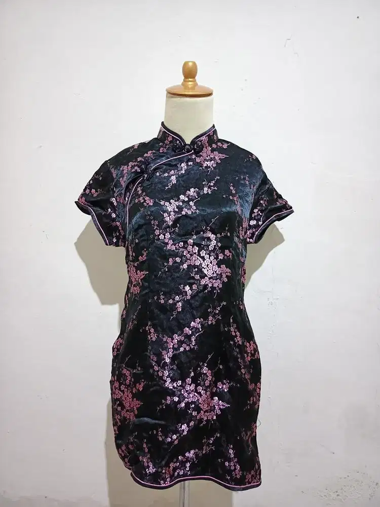 Chongsam/Qipao Black Purple Elegant Chinese New Year Traditional Dress