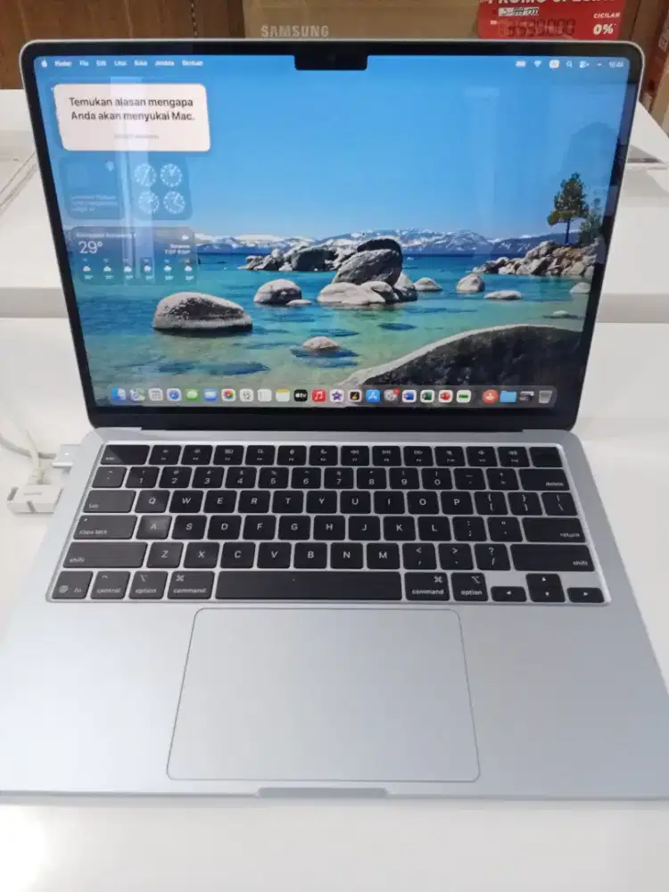 Macbook Air 13 inci