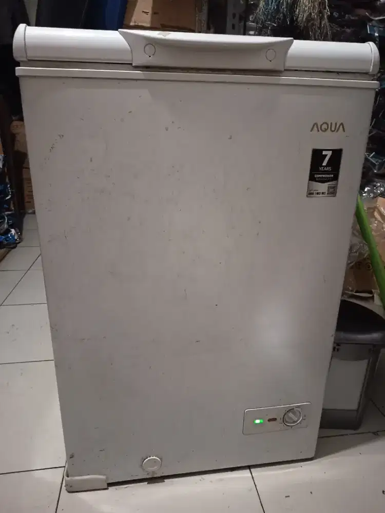Freezer Aqua Kapasitas 100Ltr