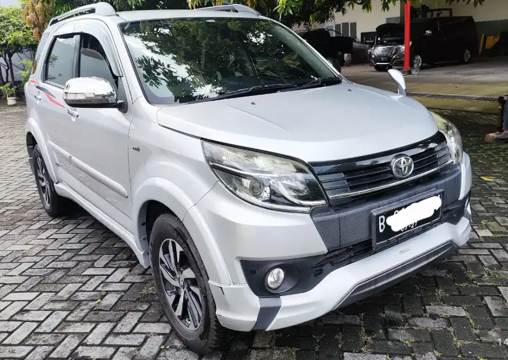 Dijual Toyota Rush S TRD at 2016