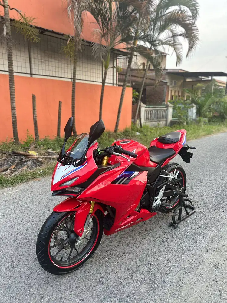 Honda CBR 150 R Tahun 2023