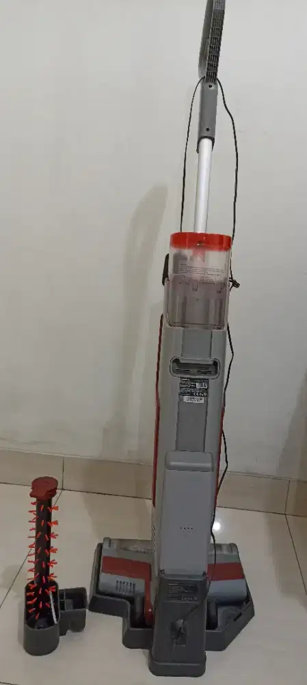 Vacuum cleaner merek Mamibot FLOMO 1