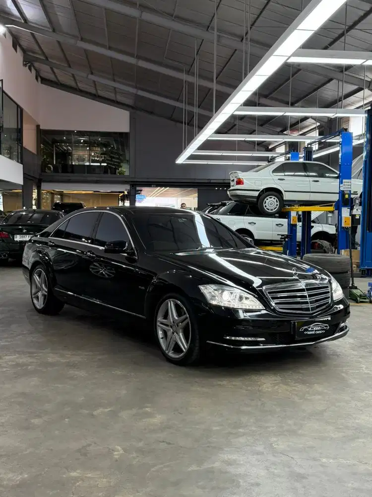 Mercedes-Benz S500 2011 Bensin