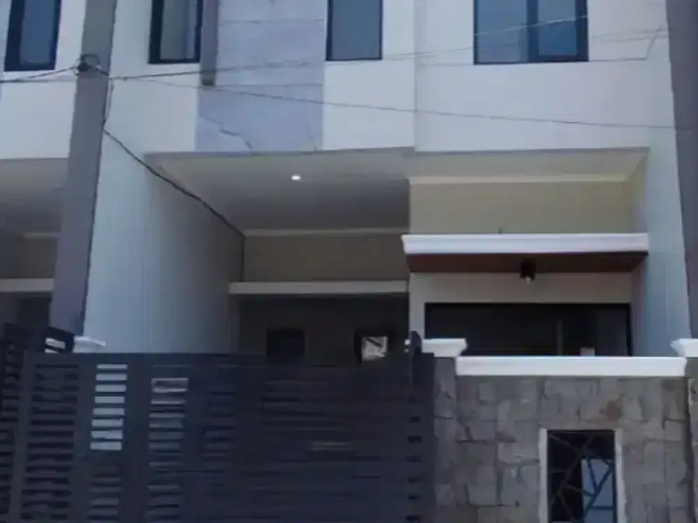 RUMAH BARU Mulyosari surabaya timur