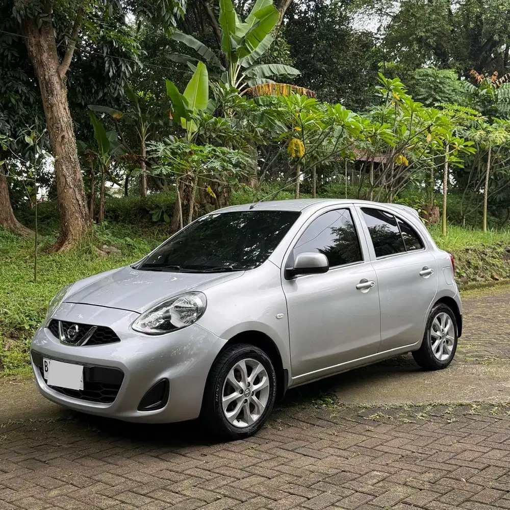 Nissan march 1.2 L 2015