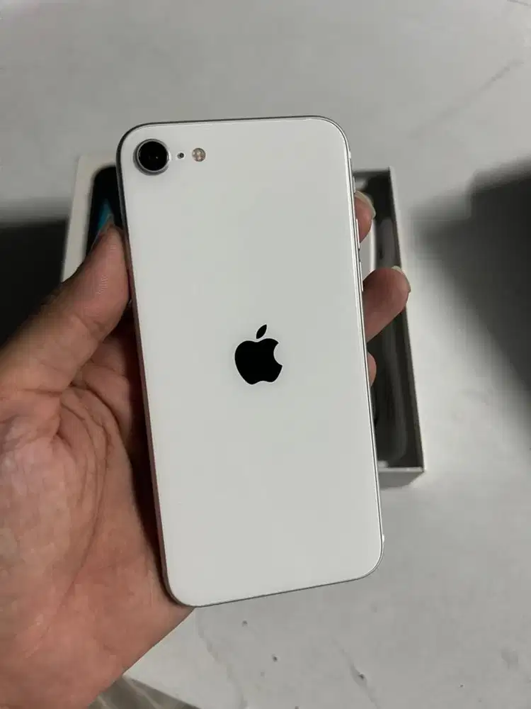 iphone SE 2  64 gb 2020 mulus no minus