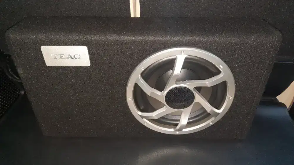 Subwoofer Aktif TEAC
