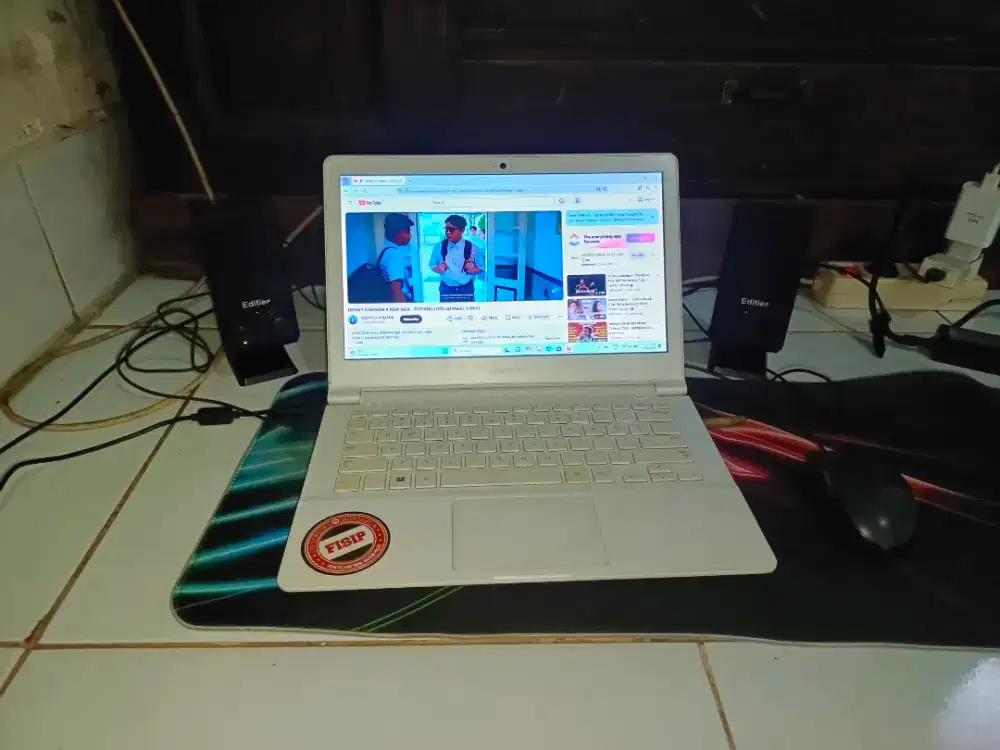 Laptop Samsung 905s