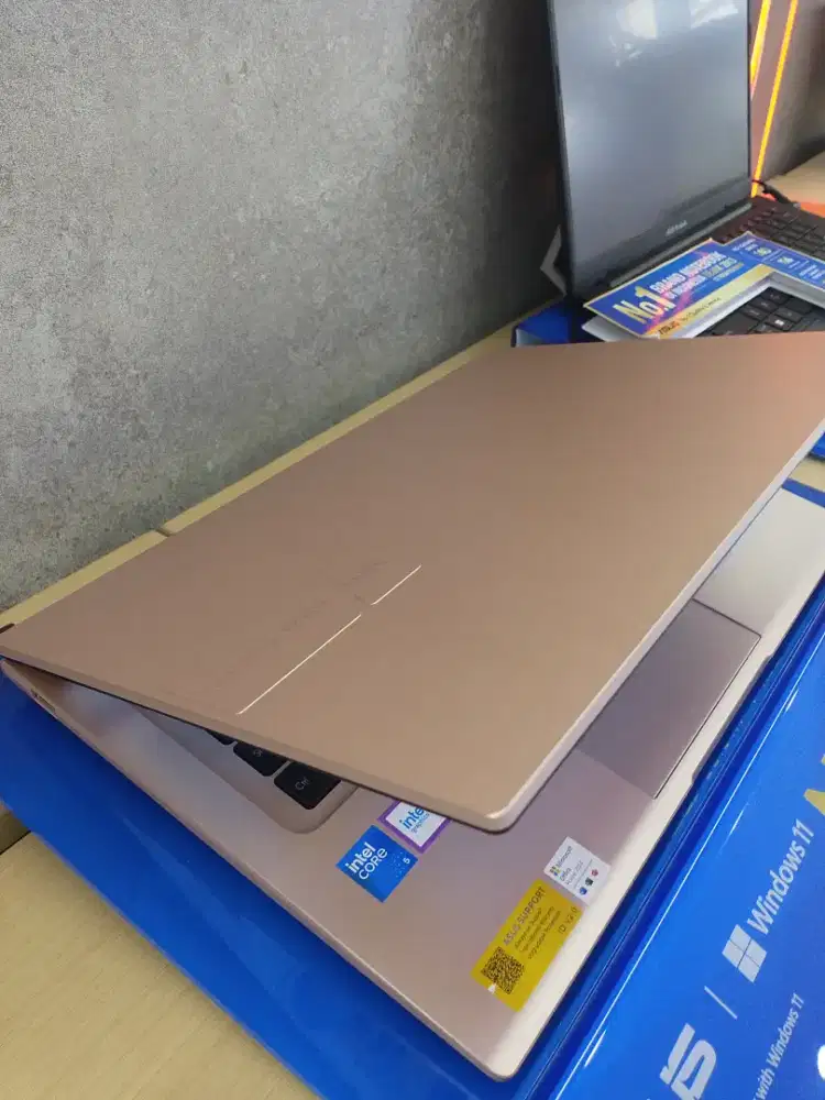 Asus Vivobook Core 5, Intel Graphic