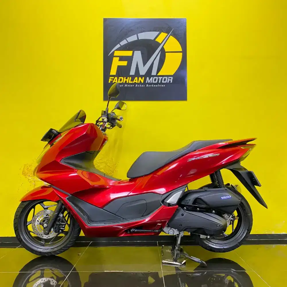 Honda PCX 160 Tahun 2024 orisinil remote lengkap km low