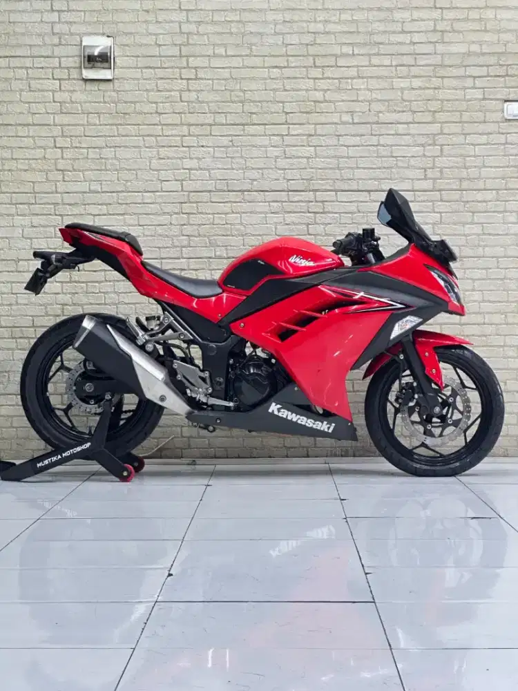 ODO 17RB‼️ Kawasaki Ninja 250 FI 2016 Merah Orisinil - Dava Mustika