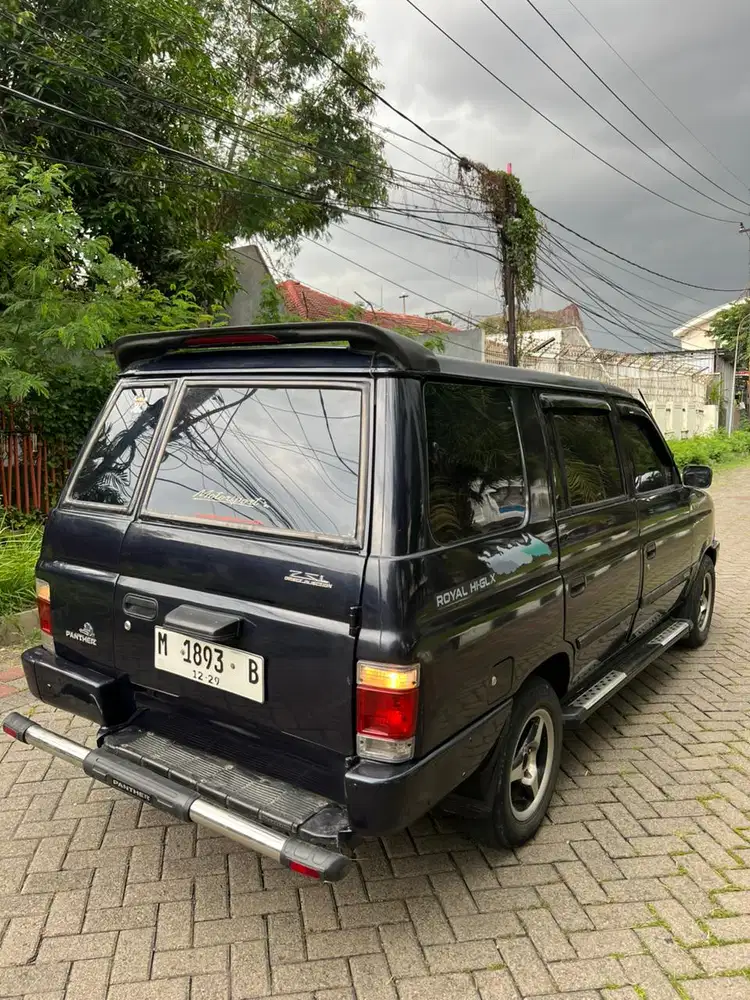 Isuzu Panther royal Hi glx 1996