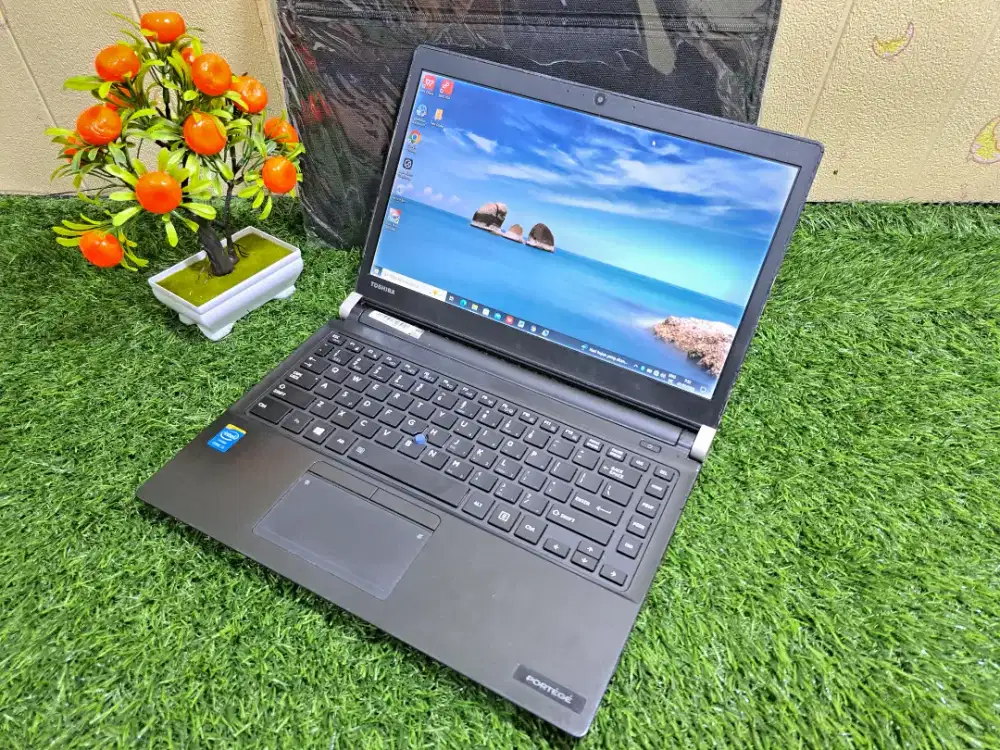 BU ram 8 ssd 256 gb core i5 gen 6 siap pakai