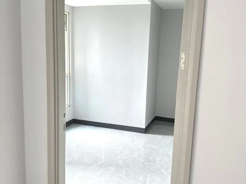 DIJUAL / DISEWAKAN APARTEMEN EASTCOAST MANSION TOWER BELLA LANTAI 15 - BARU - KOSONGAN