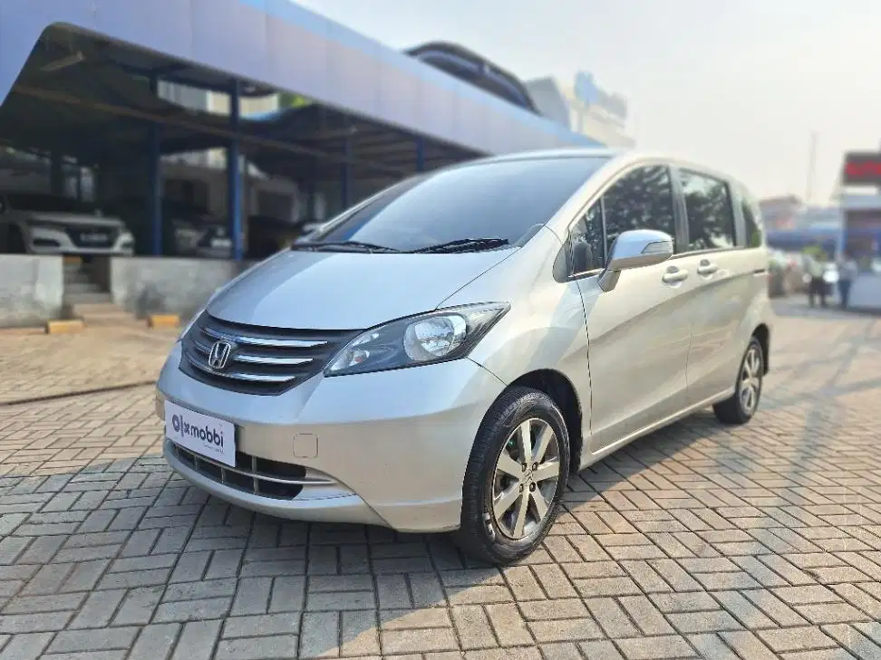 DP 1 JUTA Honda Freed 1.5 E Bensin-AT 2012 TOWS