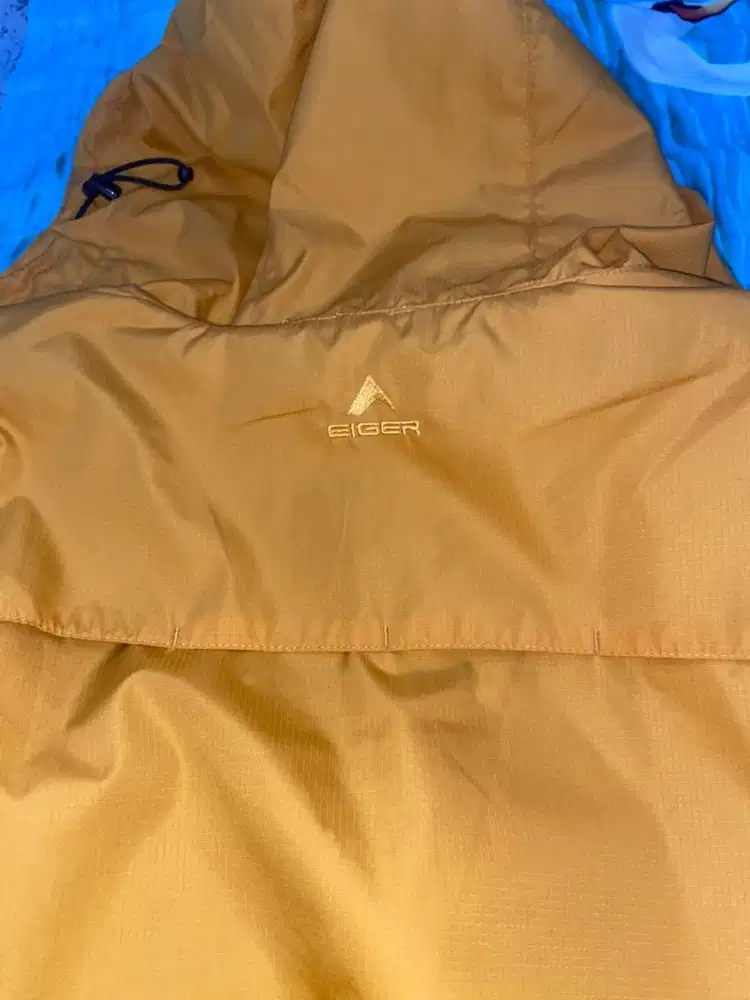 STRENUOUS WINDPROOF JACKET - EIGER