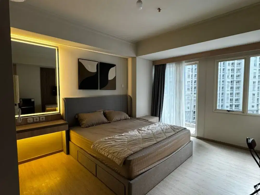 Disewakan Studio Apartemen Royal Mediterania Garden, Unit Bersih dan Rapih, View Kolam