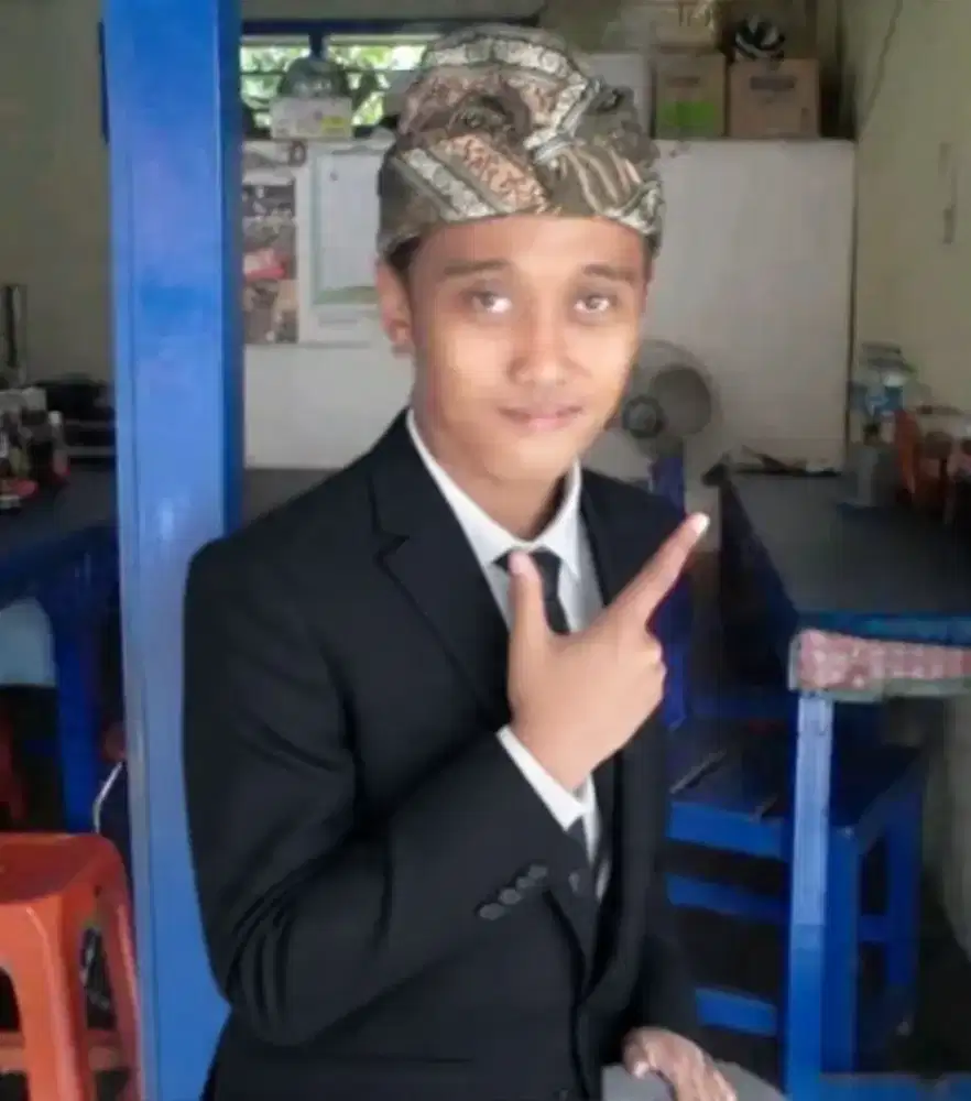 Cari Pekerjaan Sebagai Driver,pribadi dan momong buat istri 1 Paket