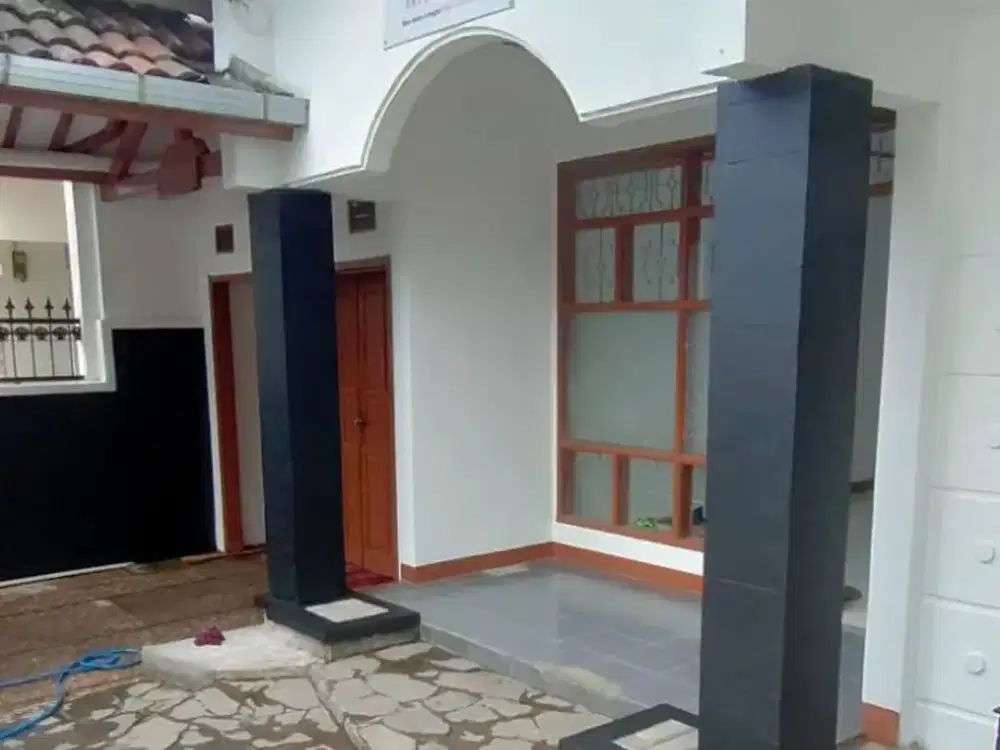 berada di komplek GBA dekat cherry field bandung