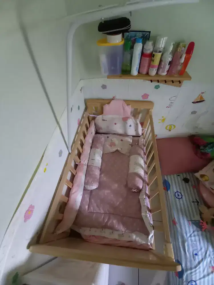 Box bayi tempat tidur like new siap pakai