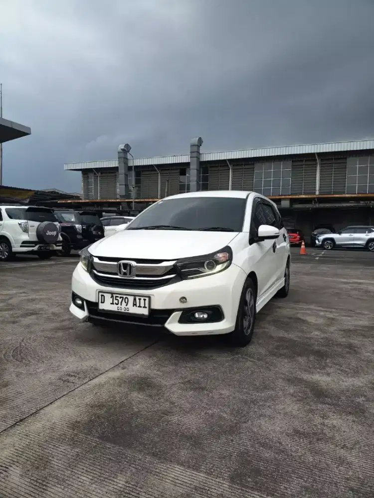 Honda mobilio 1.5 E CVT low km