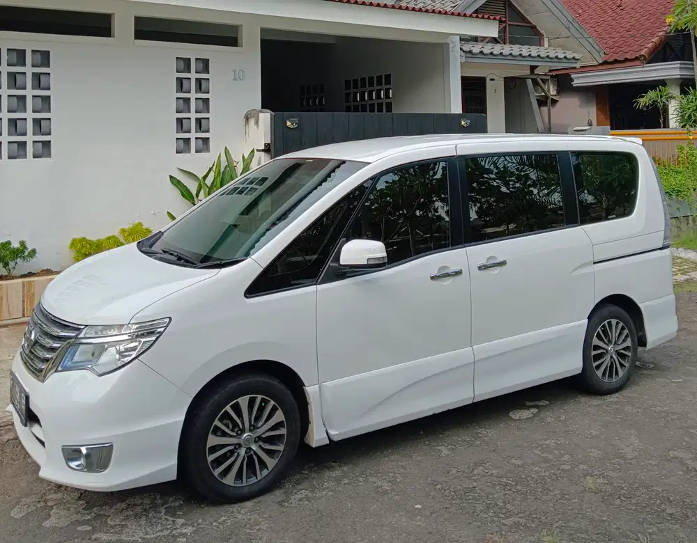 Nissan Serena Highway Star pajak Juni 2026 tangan I Istimewa (Nego)