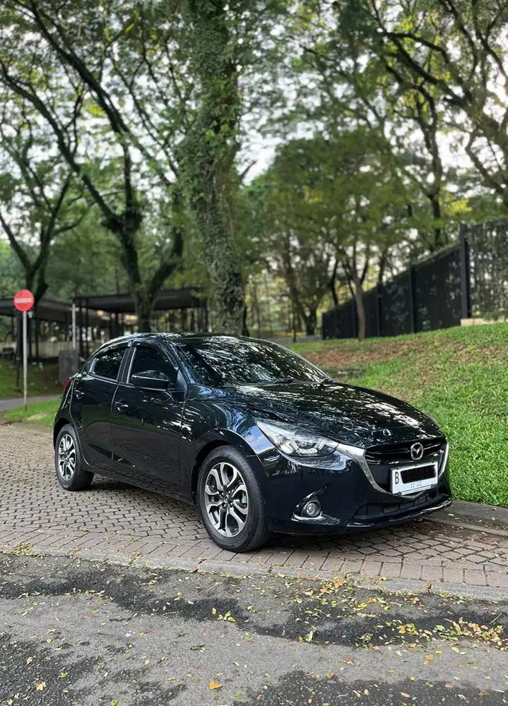 Mazda 2 GT 2015