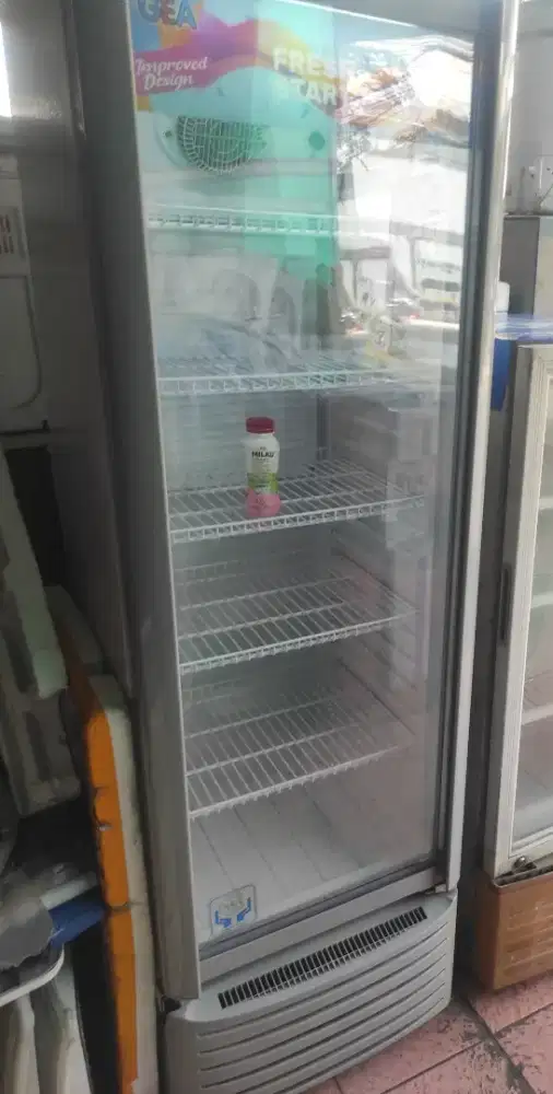 Showcase GEA 5 rak type EXPO37 FR masih mulus normal siap pakai